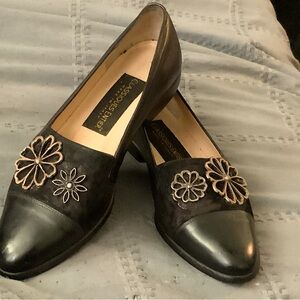 SOLD …SOLD.  Lady’s. leather & suede. Custom. Made in Italy“ 
Sz 5 m